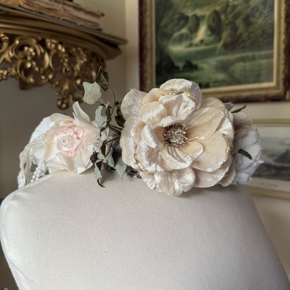Whimsical Cream‎ Floral Enchanted Flower Crown